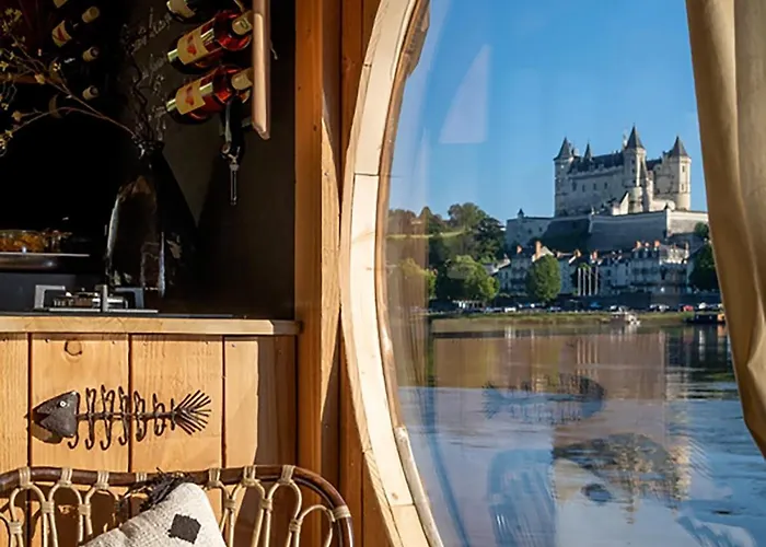 بوتيل Le Martin Pecheur Luxurious Boat سوموور