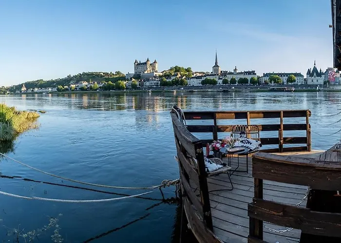 Le Martin Pêcheur Luxurious Boat Bateau-hôtel Saumur