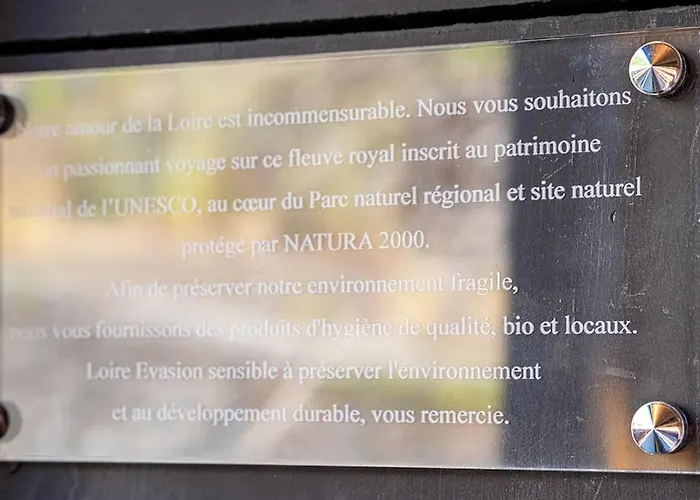 Botel Le Martin Pecheur Luxurious Boat Saumur